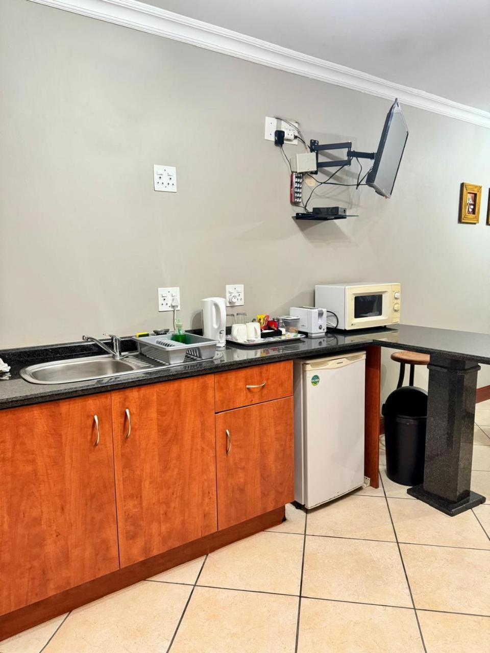 Muckleneuk Guest House Pretoria Exterior photo